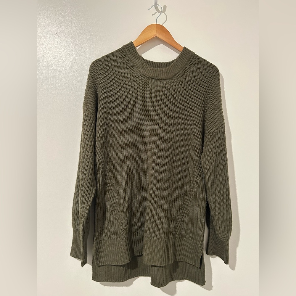 SO Women’s Green Knit Sweater Size XXL
